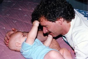 19900808 Cody pulling Chanes hair null